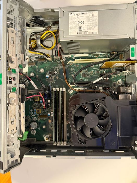 HP EliteDesk 800 G4 SF  i5-8500T , 20GB RAM ,fara HDD