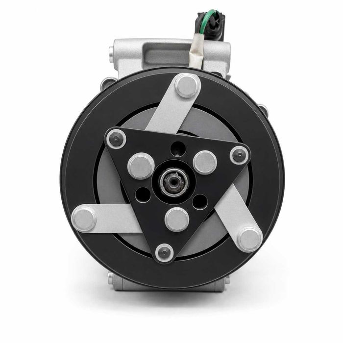 Компрессор кондиционера VW POLO DDACC03E DeliParts 6RF820803E
