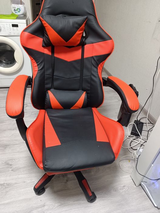 Игровой ПК, с компьютерным креслом