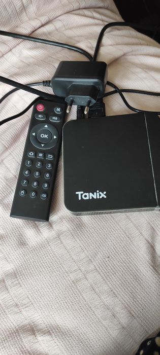 Tanix tv приставка сотилади