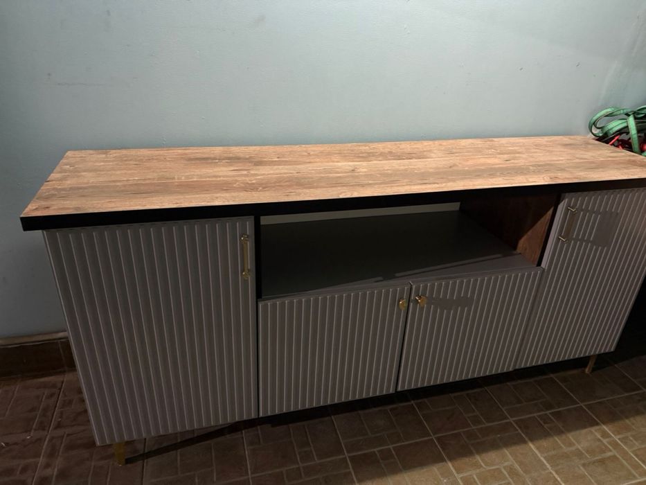 Тумба под тв . Тв подставка