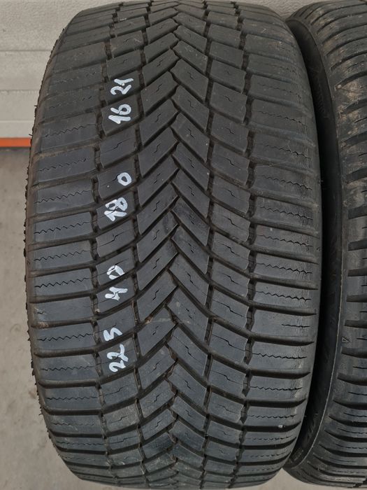 Всесезпнни гуми 2 броя BRIDGESTONE WeatherControl A005 225 40 R18 дот 1621