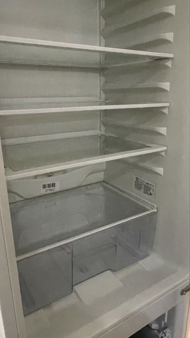 Срочно! Продам холодильник beko