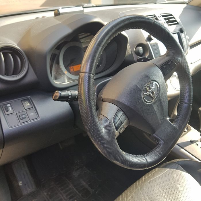 TOYOTA RAV4 2012 — imagine 2
