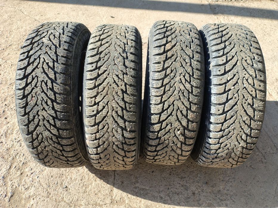 Продам зимнюю резину с дисками