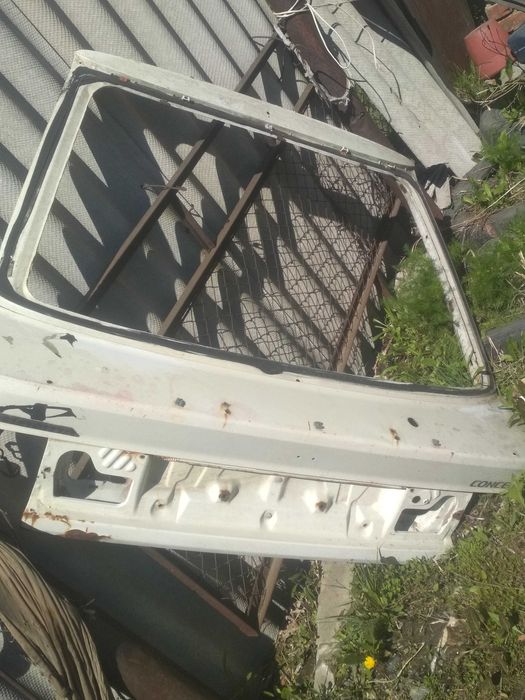 Продам кузовные запчасти
