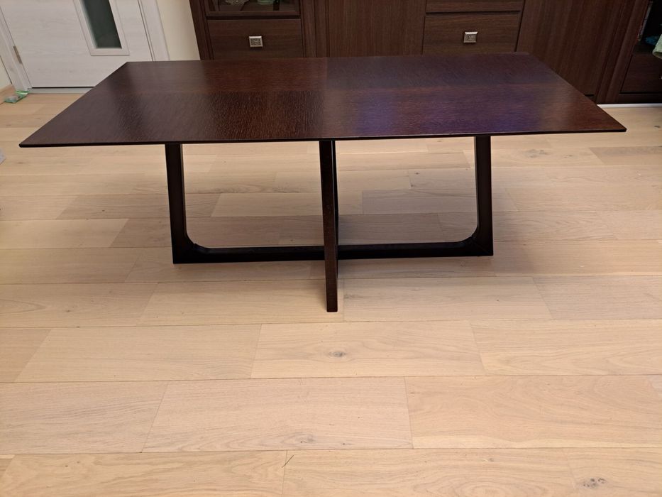 Ниска холна маса