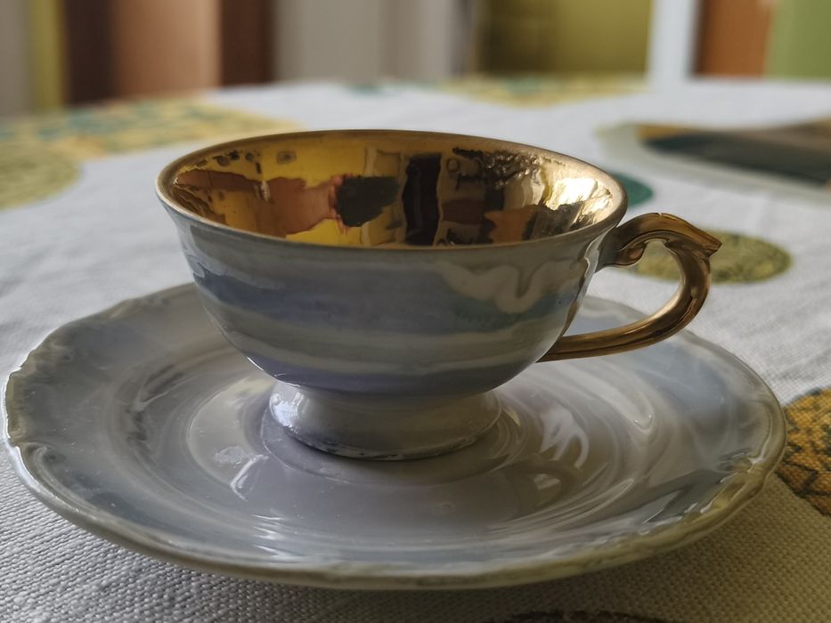 Чашки за кафе с позлата