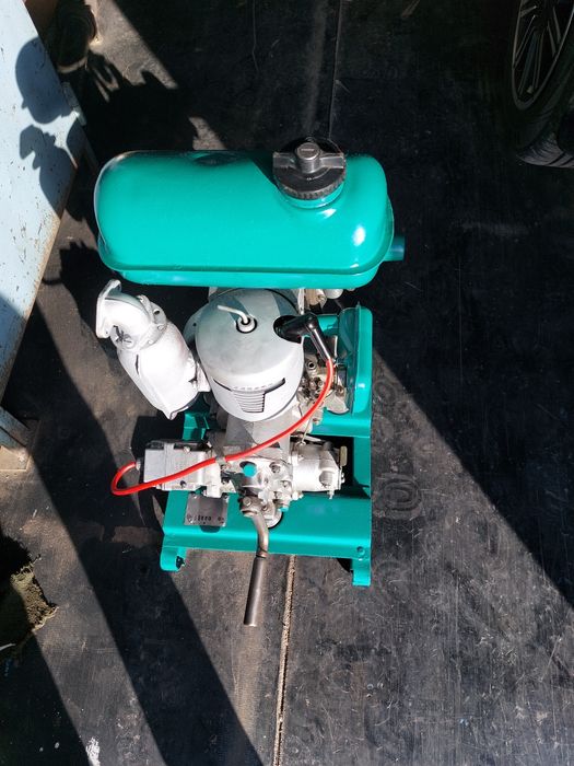 Продам  бензонасос. Советского производства. ⁷