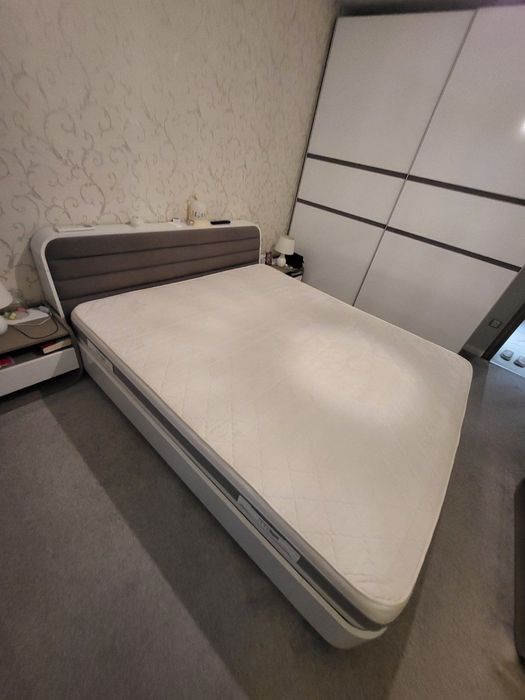 Двулицев матрак 180/200 см