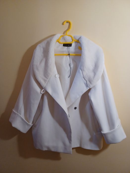 Capă-Jacheta   Capă-Jacheta