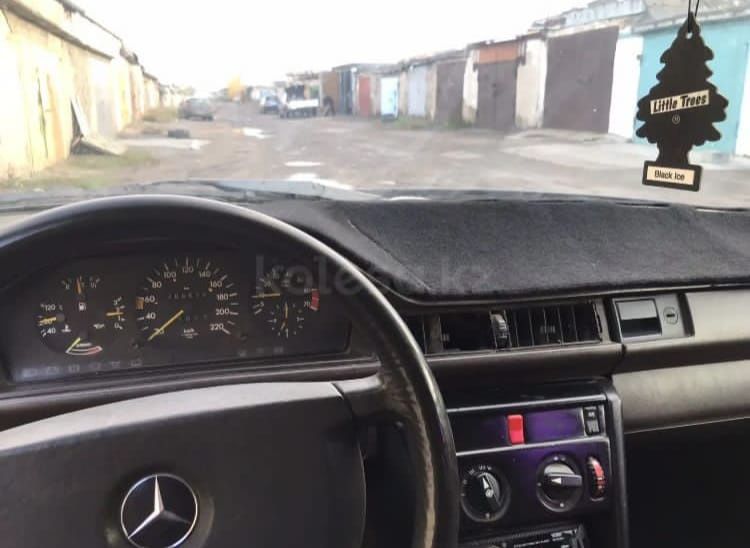 Продаю Мерседес 124