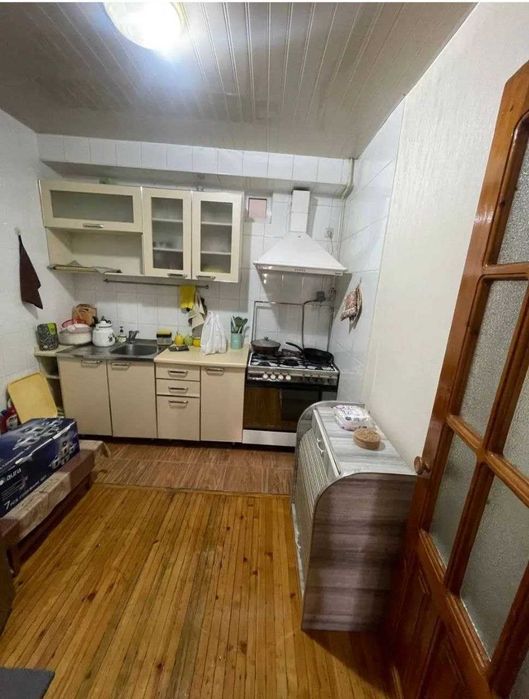 У'рда Шайхонтохурский продаётся 2-комнитная квартира