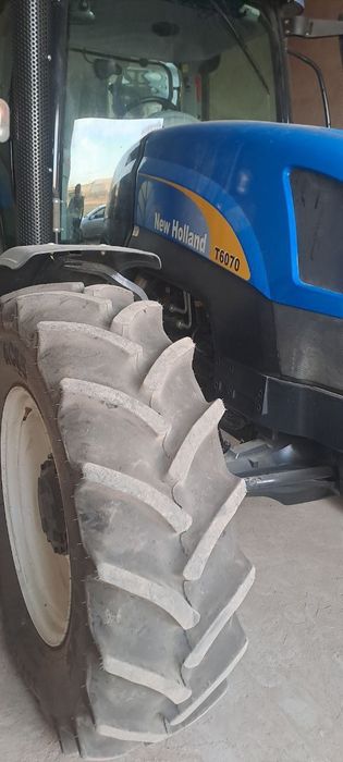 Sotadi traktor. hamma malumot telda