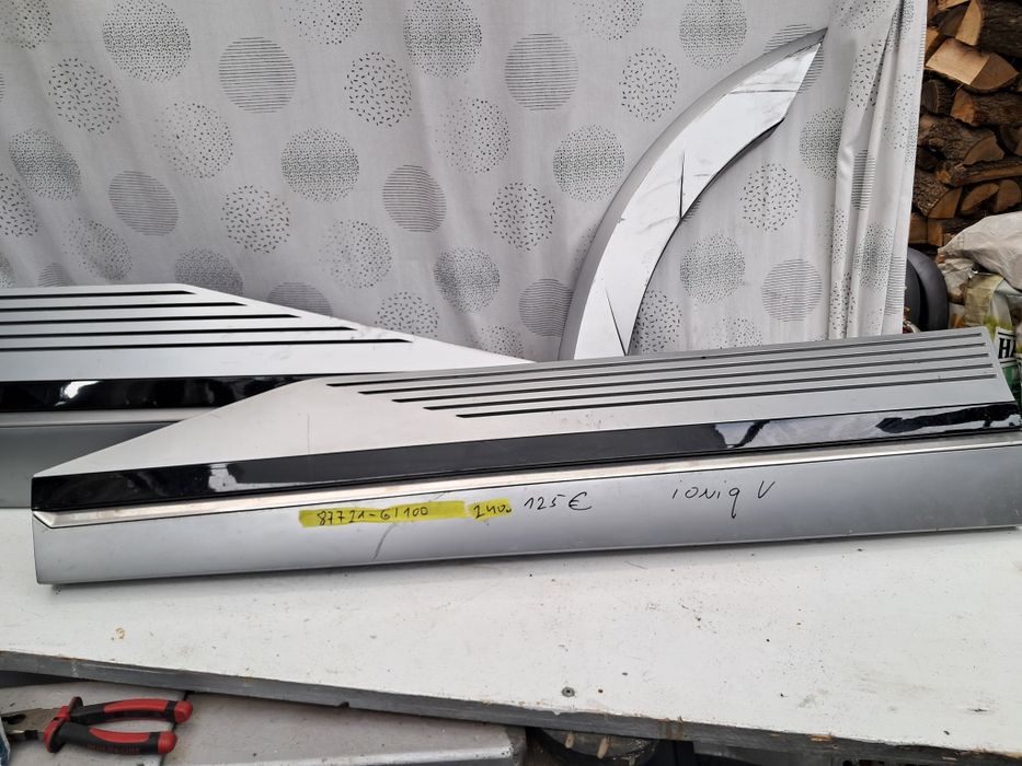 Лайсна калник врата Ionig 5 V ioniq