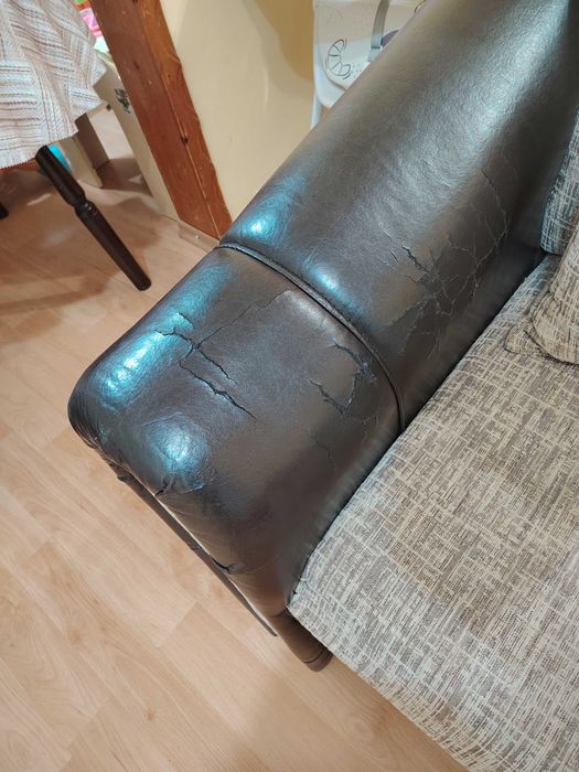 Продавам холов ъглов диван