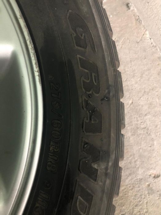 Продам Зимные балоны 275/60R18