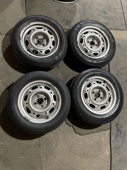 Продам Диски и шины р14 пассат гольф вента