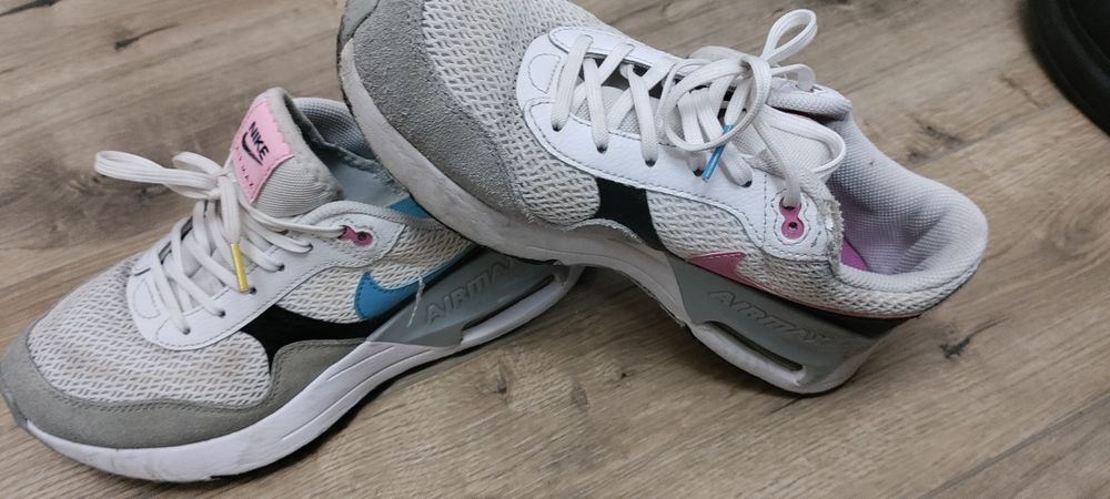 Дамски маратонки Nike Air Max