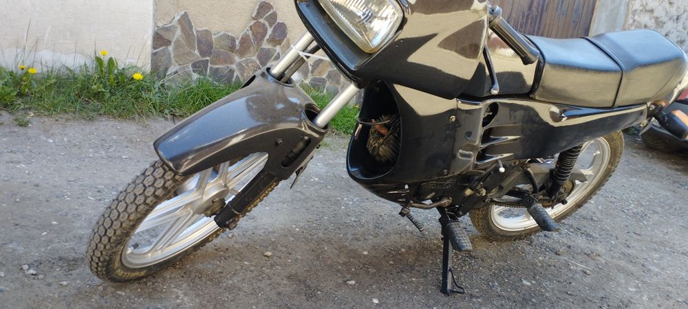 Motocicleta Tomos