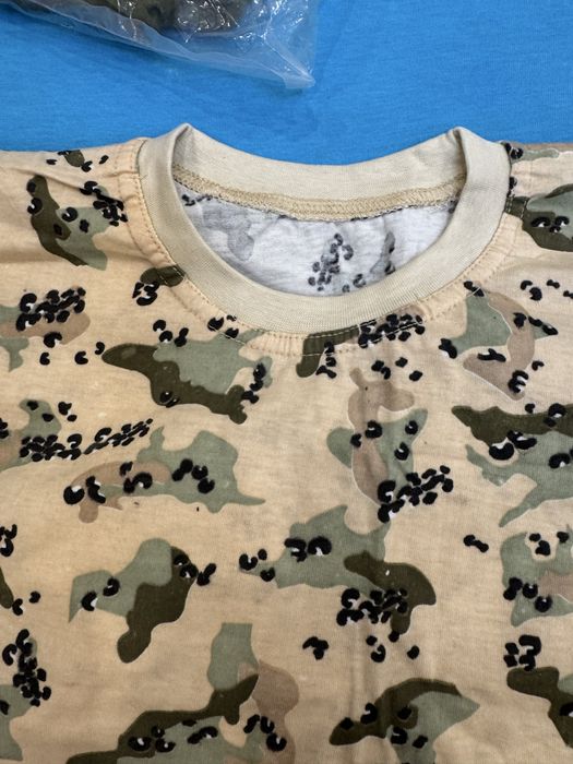 Футболки разные