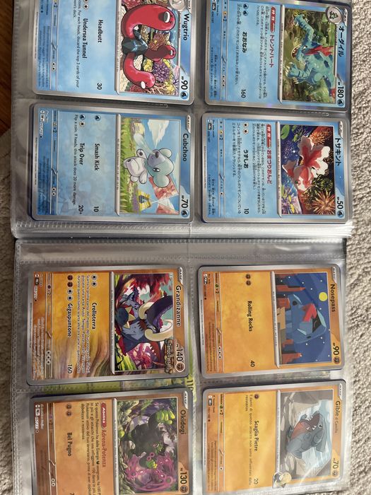 Carti pokemon si binder