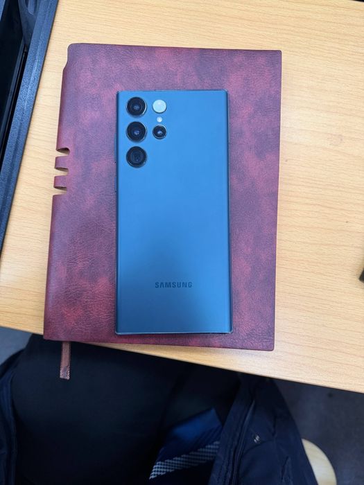 Samsung S22 Ultra 12/256