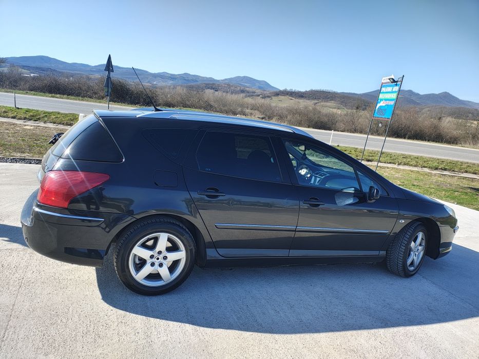 Peugeot 407 mașina este într-o stare perfectă