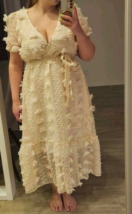 Нова дамска рокля 44 Размер