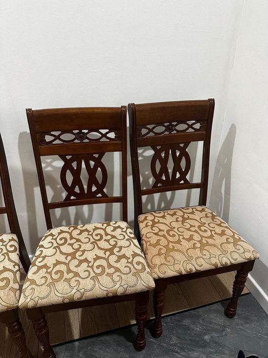 Стулья деревянные