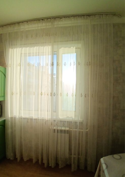 Продаю тюль 9 метровый