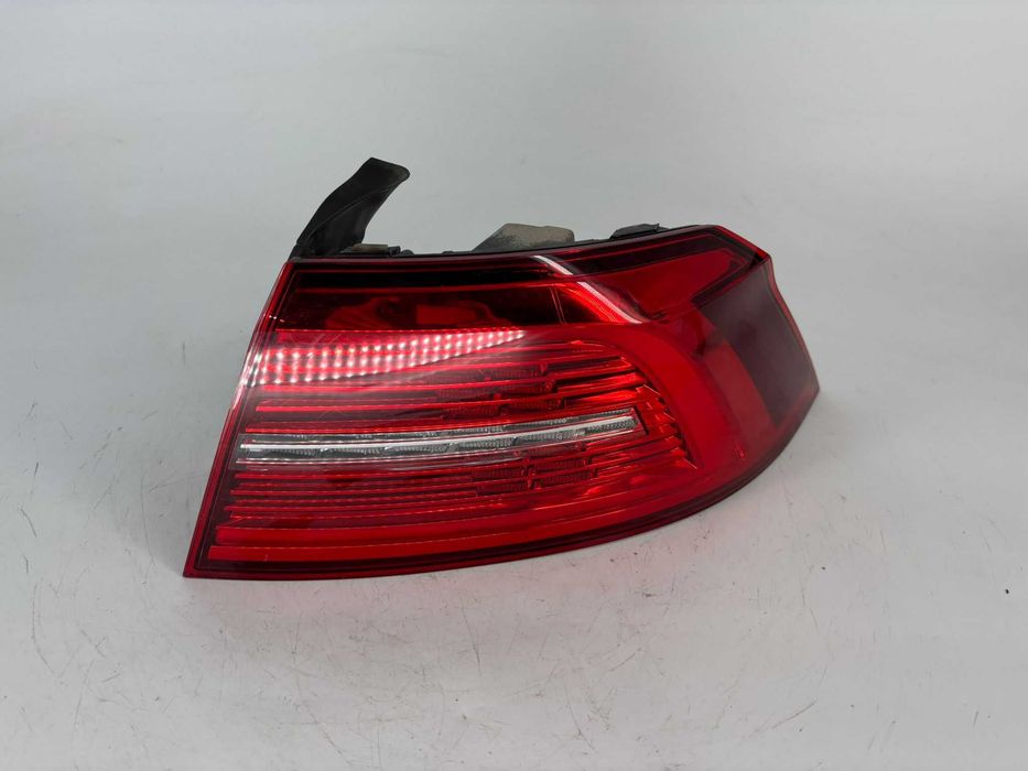 Stop dreapta Volkswagen Passat B8 an 2015