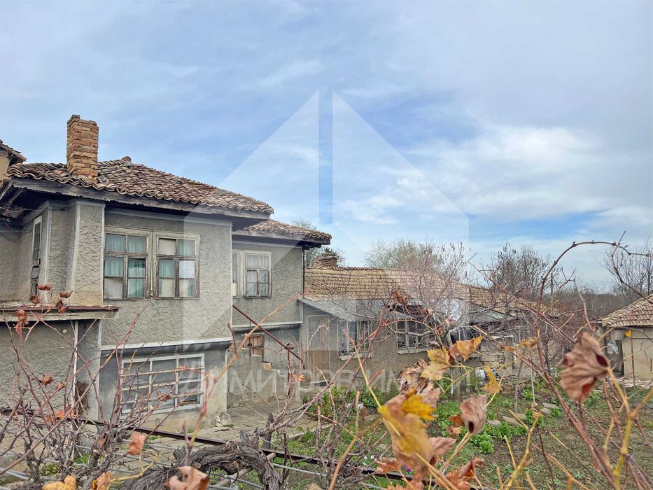 Продава се Къща в с. Мировци, Област Шумен - 100 кв.м за 87 €/кв.м - Снимка #22