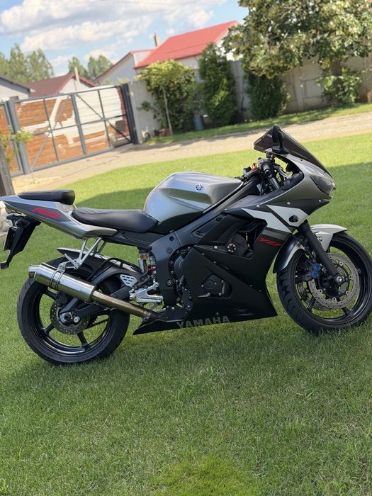 Yamaha R6 RJ 05 (2003)