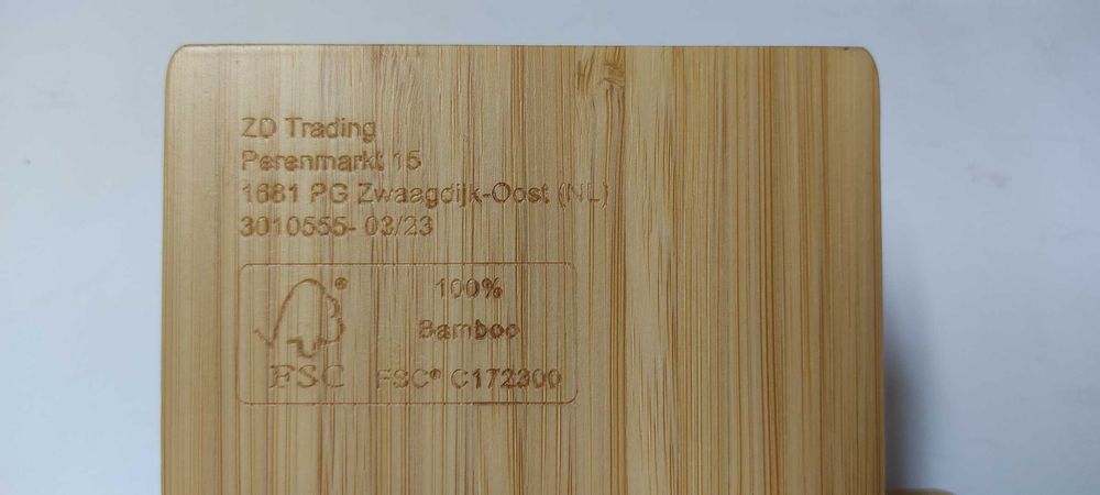 Бамбукова еко стойка за таблет, нова