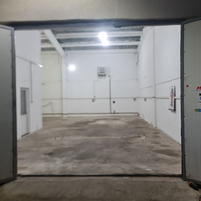 Închiriez hala in Lugoj