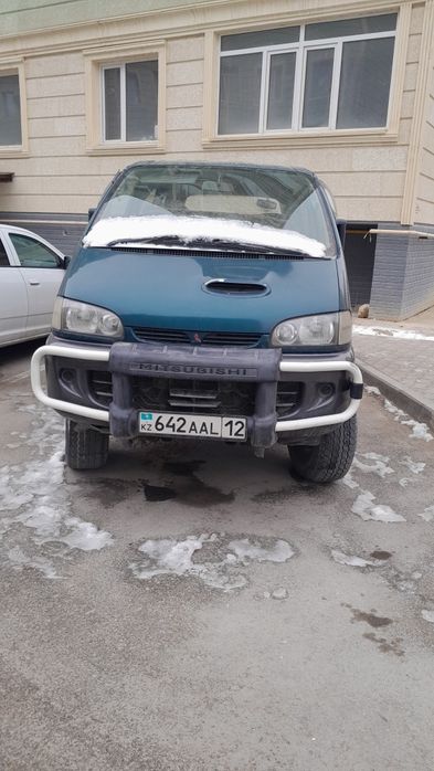 Срочно продам  машину