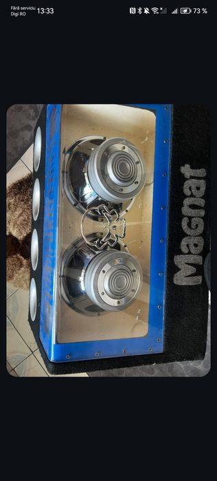 Vand subwoofer stare foarte buna