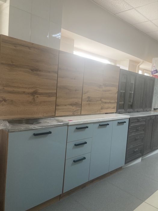 Кухонный гарнитур новый 1.8 м.