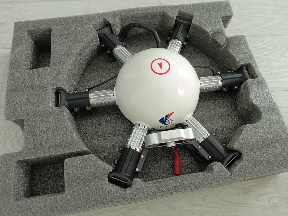 Земеделски дрон пръскачка 10л