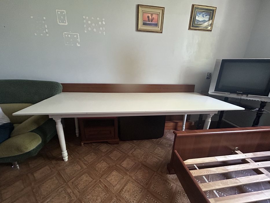 Продам стол в хорошем состояние