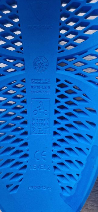 Protectii Rev'it Seeflex genunchi + Sold