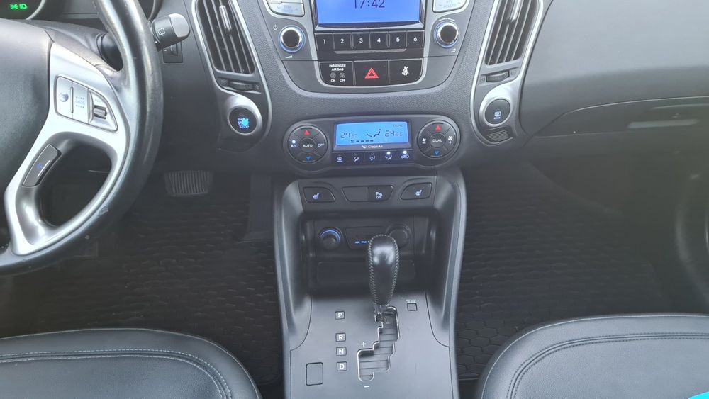 Их 35 бензин 2000кубика 6ск мн. екстри сервизна книжка реални километр