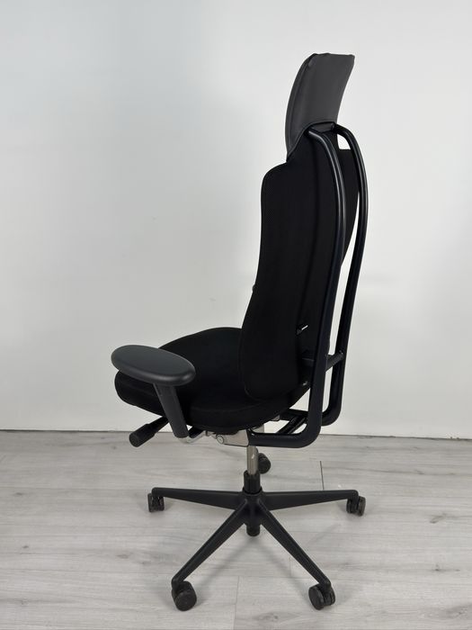 Ергономичен офис стол Vitra Headline