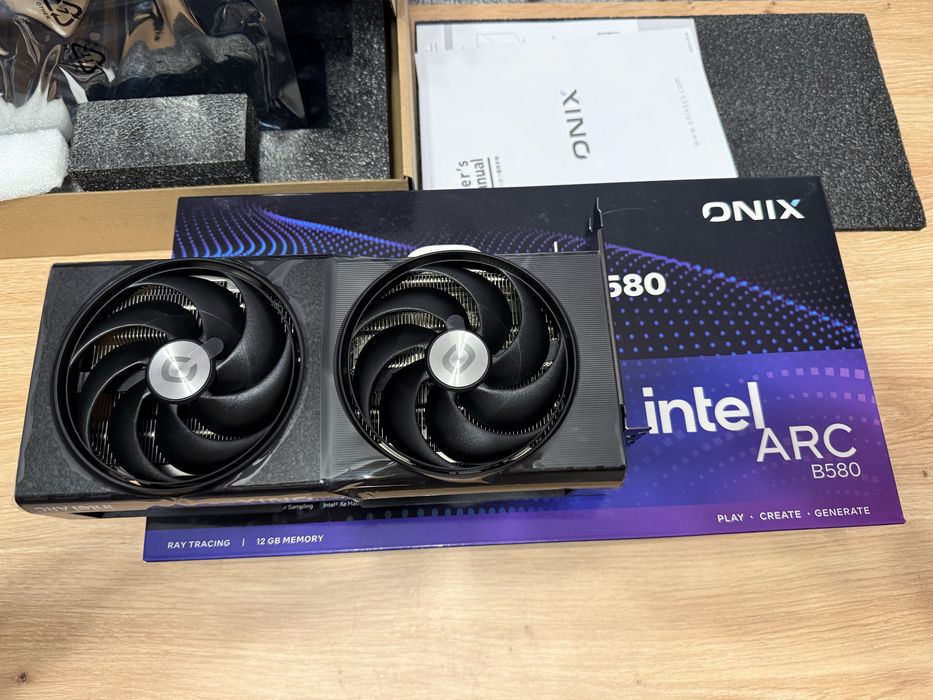 Placa video Onix Intel Arc B580 ONIX ODYSSEY 12GB GDDR6 192-bit