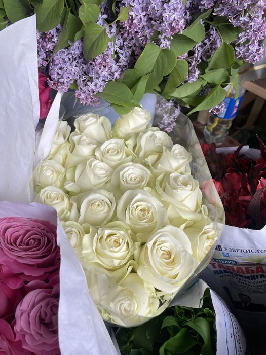 Jivoy buket gullar atirgul