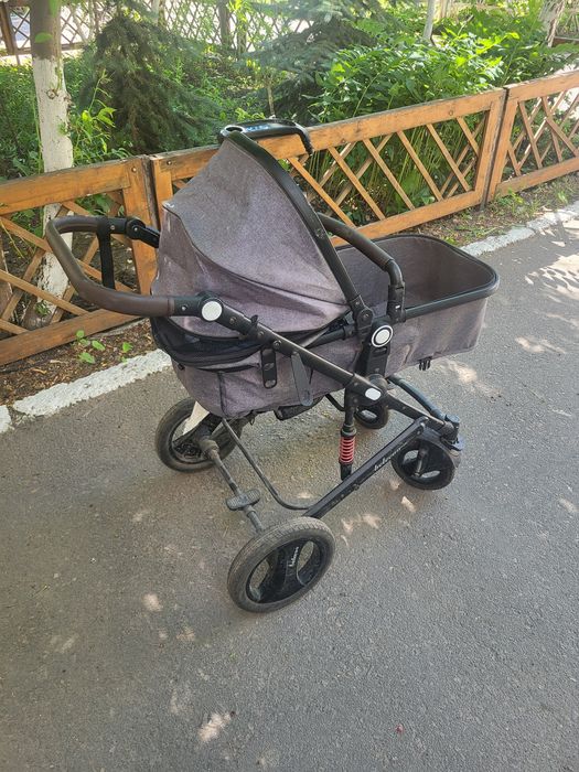 продам коляску 7000