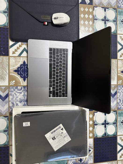 Macbook pro 16 2019 новый