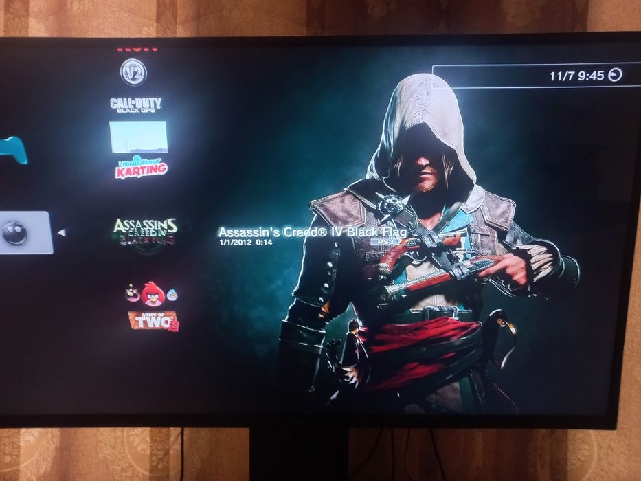 PS3 supper slim holati ideal 2 ta djoystik bor 40 o'yinlar yozilgan..