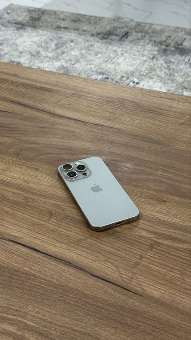 Iphone 15 pro  128 Gb Ideal